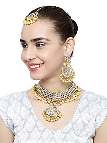Priyanka Chopra Jewellery Accessories From Pinga Bajirao Mastani 2015 Celebrity Jewellery Charmboard It's an indian historical romance film produced and directed by the famous sanjay leela bhansali. mangalsutra