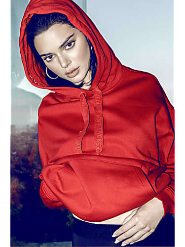 Kendall Jenner Red Hoodie And Black Skirts Look Kendall Kylie Fall