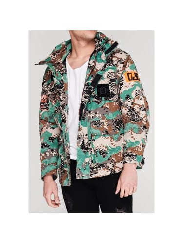 Varun Dhawan In Multi Cargo Outfit Celebrity Clothing Charmboard