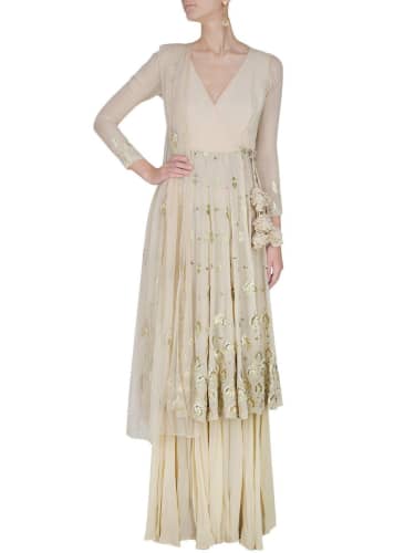 Deepika Padukone White Anarkali Dress Clearance Shop Tell us in the comment section.