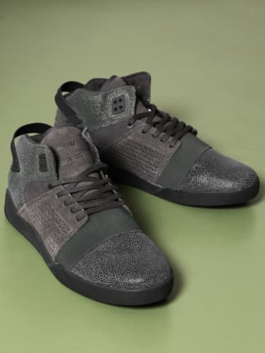 Tiger Shroff Shoes In Baaghi 2 Off 54 Cagdasmakina Com Tr Sajid nadiadwala's association with tiger shroff began in the football field! cagdasmakina com tr