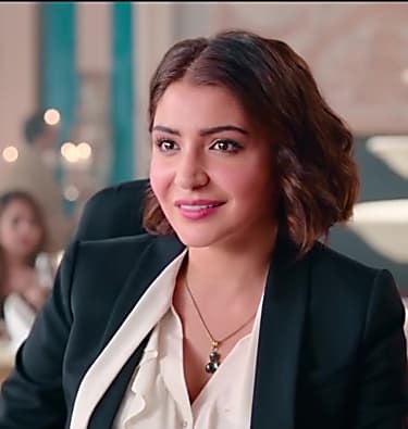Anushka Sharma Short Haircut Which Haircut Suits My Face 50 photos of celebrities' short haircuts and hairstyles done right.