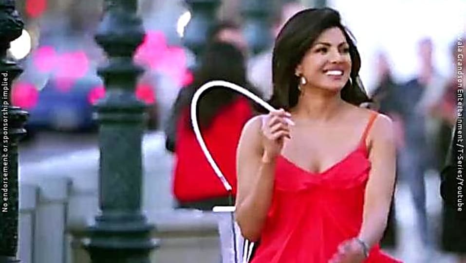 Priyanka Chopra Silver Skirts Look I Feel Good Style Anjaana