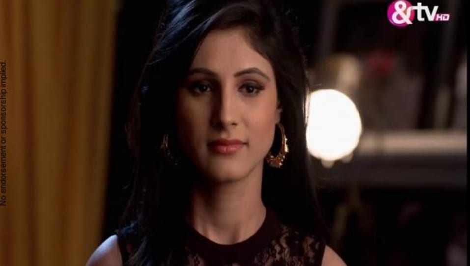Saanvi Talwar Celebrity Style In Yeh Kahan Aa Gaye Hum Episode 70 2016 From Episode 70 Charmboard Yeh kaha aagaye hum (with english translations) by eye love dior download. gown