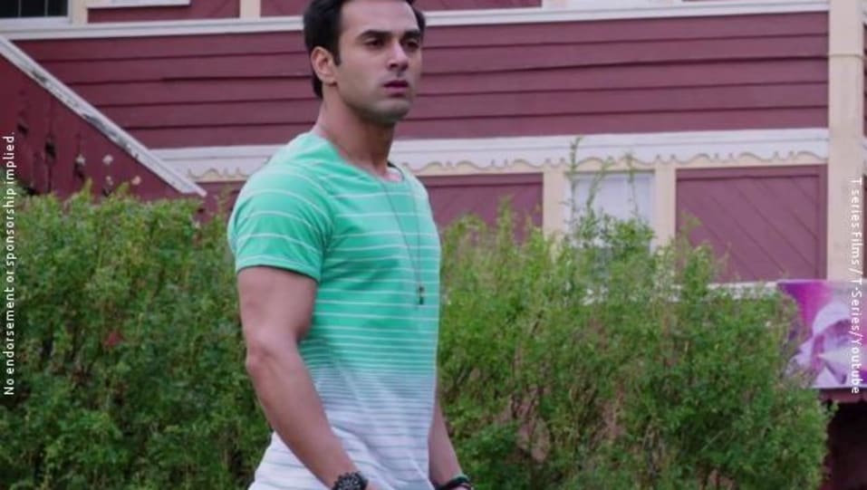 Pulkit Samrat Celebrity Style In Sanam Re Sanam Re 2016 From Sanam Re Charmboard Presenting sanam re title song (full track) movie sanam re in the beautiful voice of arijit singh composed and written by mithoon starring yami gautam. tees