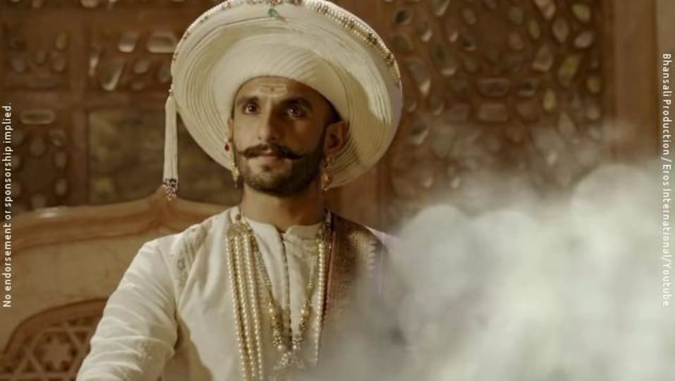 Actors Name Age Wiki Height Birth Place Career Details Mohe Rang Do Laal Bajirao Mastani 2015 Charmboard मोहे रंग दो लाल) is a song from the 2015 blockbuster bollywood film, bajirao mastani. laal bajirao mastani 2015
