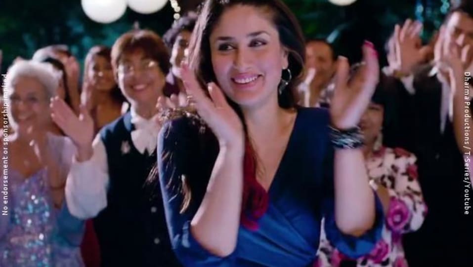 Kareena Kapoor Khan Celebrity Style In Aunty Ji Ek Main Aur Ekk Tu 2012 From Aunty Ji Charmboard