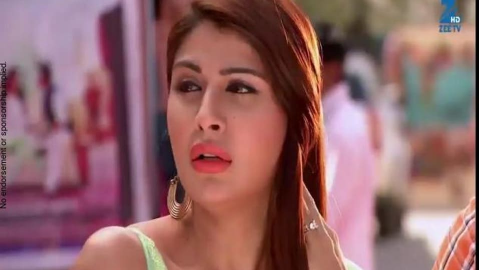 Garima Ajmani Celebrity Style In Jamai Raja Episode 438 2016 From Episode 438 Charmboard Shabnam shows pistol to jyoti and says you have died infront of everyone, but today you will die for sure as this pistol and bullets are real.