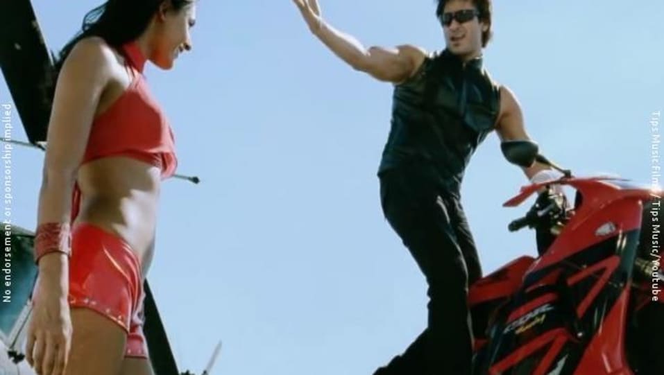 Vivek Oberoi Celebrity Style In Tere Liye Prince 2010 From Tere Liye Charmboard Prince film's original soundtrack album is composed by sachin gupta. jacket