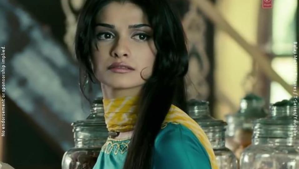Prachi Desai Celebrity Style In Pee Loon Once Upon A Time In Mumbaai 2010 From Pee Loon Charmboard Terdapat banyak pilihan penyedia file pada halaman tersebut. kurti