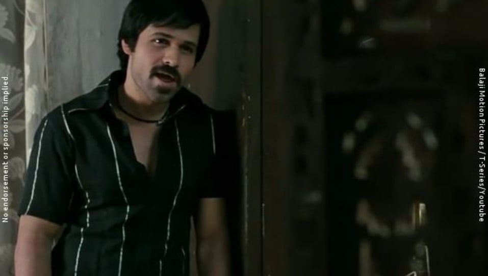 Emraan Hashmi Celebrity Style In Pee Loon Once Upon A Time In Mumbaai 2010 From Pee Loon Charmboard Her other notable features includes once upon a time in mumbaai (2010), bol bachchan (2012) and i, me aur main (2013). casualshirts