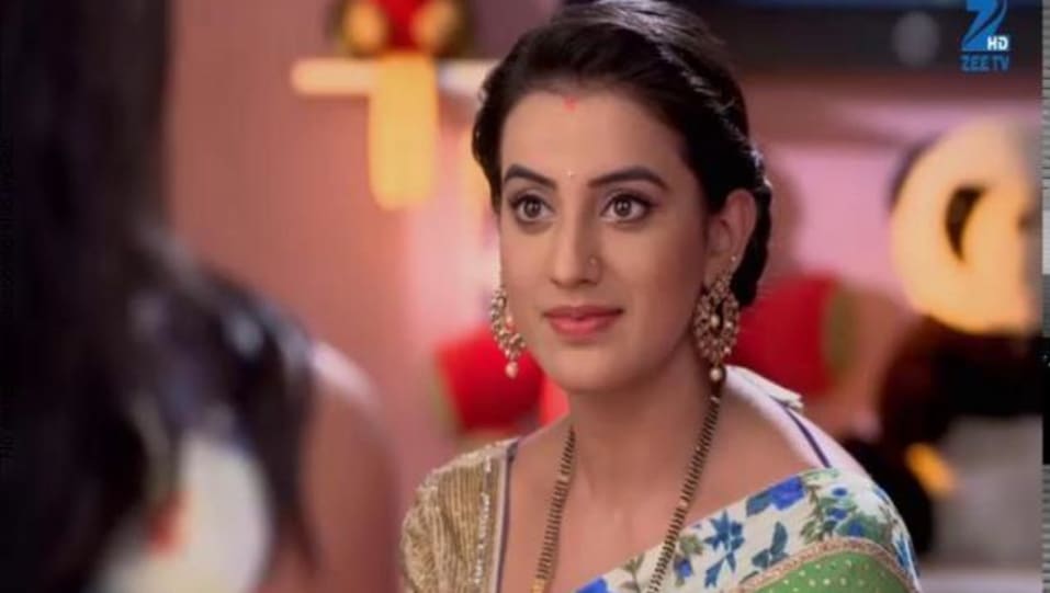 Akshara Singh Jewellery Accessories From Kaala Teeka Episode 135 2016 Celebrity Jewellery Charmboard Down 2 earth believe in reality.