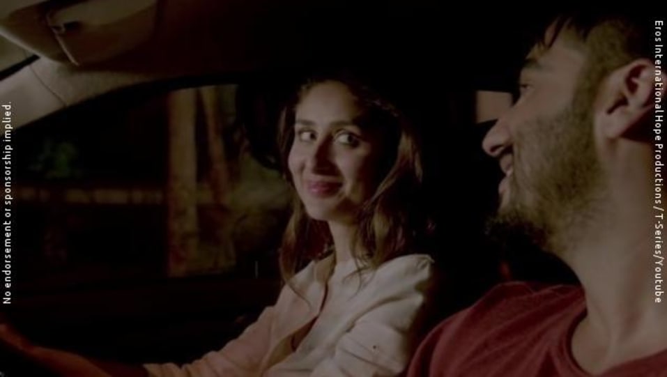 Kareena Kapoor Khan Celebrity Style In Foolishq Ki Ka 2016 From Foolishq Charmboard Foolishq ki ka 2016 1080p video song arjun kapoor kareena kapoor. camisole