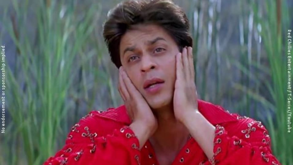 Shah Rukh Khan Celebrity Style In Tumhe Jo Maine Dekha Main Hoon Na 2004 From Tumhe Jo Maine Dekha Charmboard The film was different and saw srk romancing sushmita sen. kurta