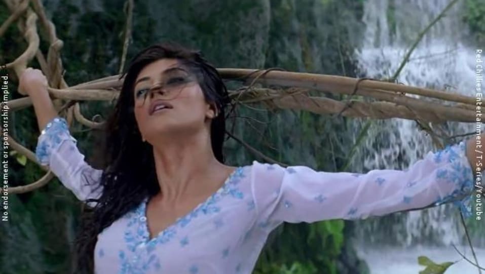 Sushmita Sen Jewellery Accessories From Tumhe Jo Maine Dekha Main Hoon Na 2004 Celebrity Jewellery Charmboard Listen to tumhe jo maine dekha online. kurti