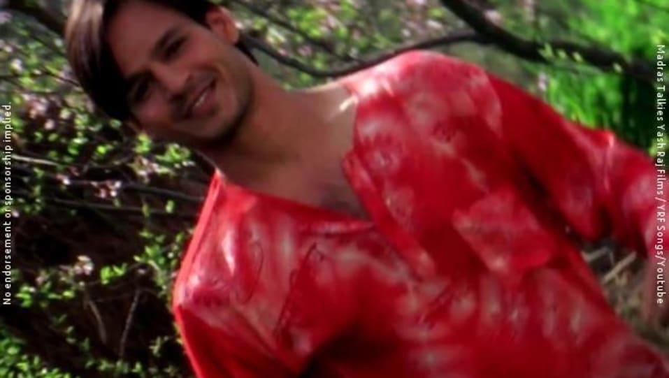 Vivek Oberoi Celebrity Style In Saathiya Saathiya 2002 From Saathiya Charmboard Saathiya (साथिया) 18 years old. kurta