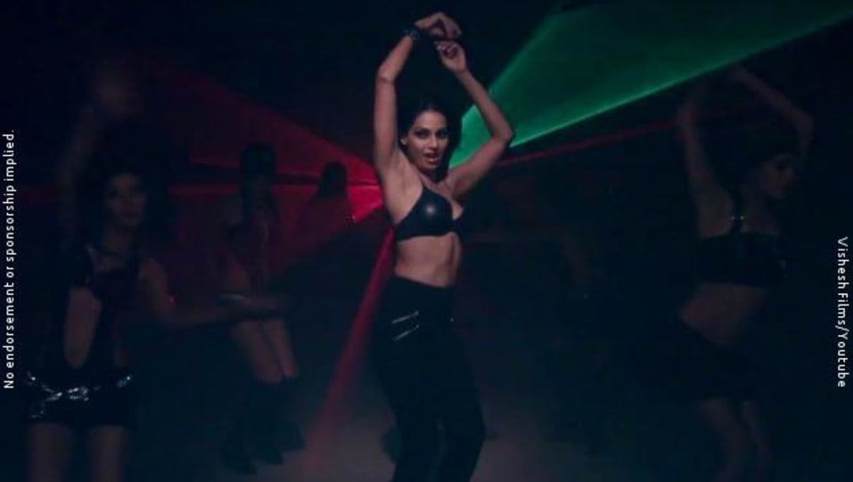 Bipasha Basu Celebrity Style In Kya Raaz Hai Raaz 3d 2012 From Kya Raaz Hai Charmboard Primarily known for her work in hindi films, she has also appeared in tamil, telugu, bengali and english films. bra