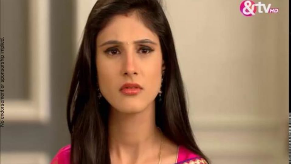 Actors Name Age Wiki Height Birth Place Career Details Yeh Kahan Aa Gaye Hum Episode 147 2016 Charmboard She currently plays uma singh sooryavanshi in the tv series qayamat ki raat and lives at chembur. charmboard