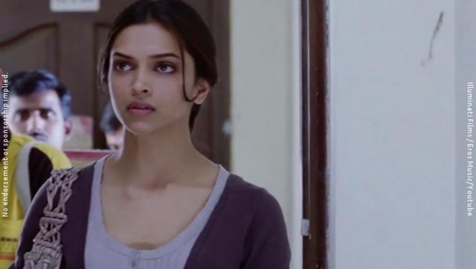 Deepika Padukone Celebrity Style In Dooriyan Love Aaj Kal 2009 From Dooriyan Charmboard Saif ali khan, deepika padukone, giselle monteiro, rishi kapoor, rahul khanna, neetu singh, vir das, raj zutshi, dolly ahluwalia tops
