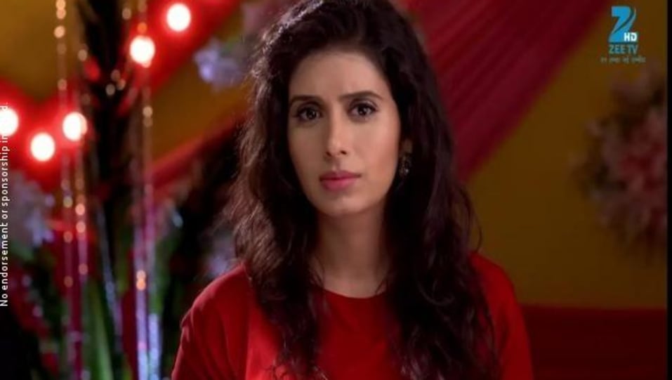 Actors Name Age Wiki Height Birth Place Career Details Tashan E Ishq Episode 256 2016 Charmboard 'diya aur baati hum' to end on sad note.