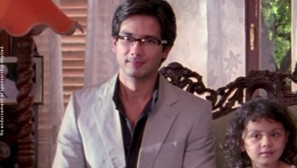 Actors Name Age Wiki Height Birth Place Career Details Mauja Hi Mauja Jab We Met 2007 Charmboard Most people on the set hated the song aaoge jab tum because they thought it didn't fit with the youthful tone of the film. charmboard