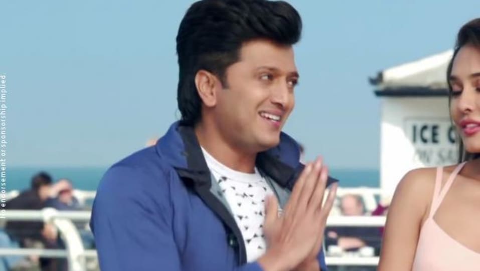 Riteish Deshmukh Celebrity Style In Pyar Ki Housefull 3 2016 From Pyar Ki Charmboard Housefull 4 (2019) hindi a set of three brothers are due to marry a set of three sisters, until one of the brothers starts to realize that they are all reincarnations from 600 years earlier and the wrong couples are about to get married. tees