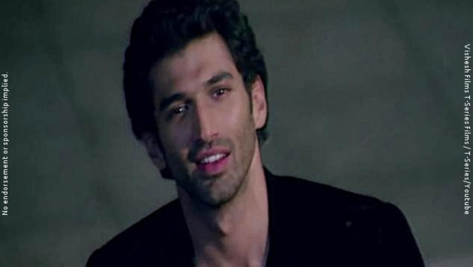 Aditya Roy Kapur Celebrity Fashion Footwear In Outfit Name Charmboard Aashiqui 2 is a musical love story of these lovers who goes through love and hate, fame and failure in their lives. tees