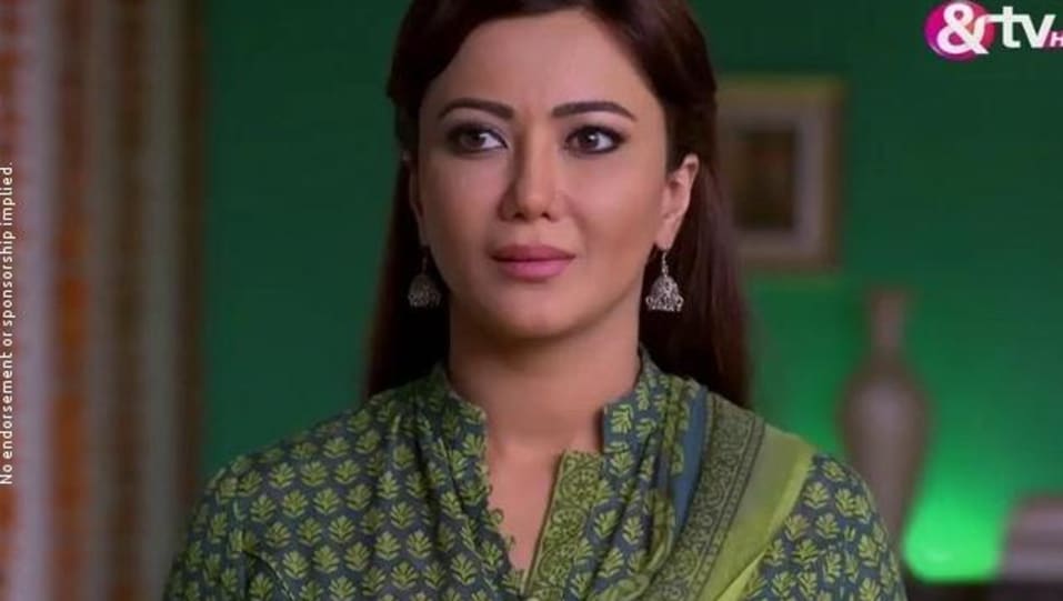 Nausheen Ali Sardar Celebrity Fashion Footwear In Outfit Name Charmboard She is the wife of gaurav khanna and mother of ruhana khanna. charmboard