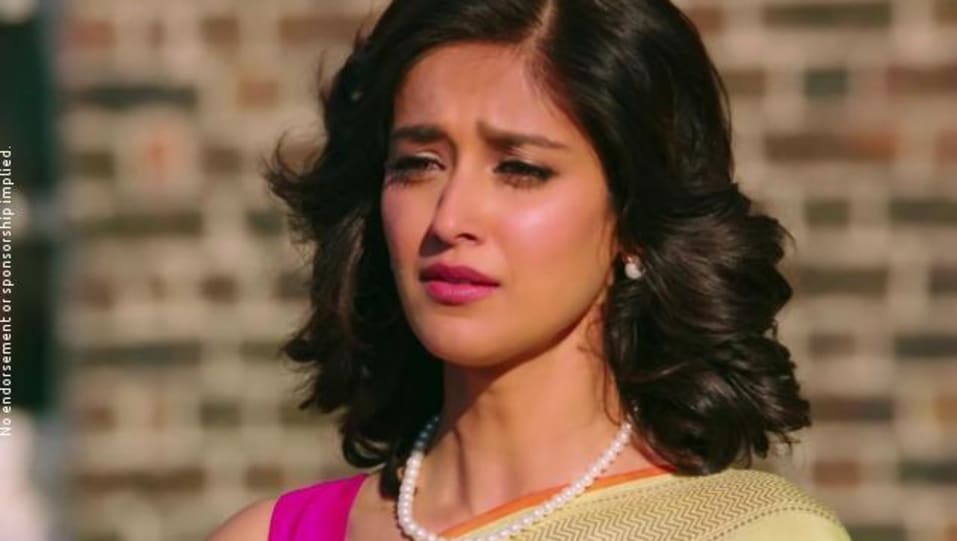 Ileana D Cruz Jewellery Accessories From Tay Hai Rustom 2016 Celebrity Jewellery Charmboard D'cruz was born in mumbai to a lawyer ronaldo d'cruz. blouse