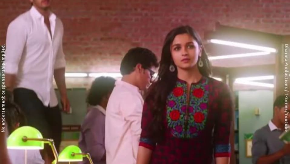 Alia Bhatt Celebrity Style In Locha E Ulfat 2 States 2014 From Locha E Ulfat Charmboard 2 states is an upcoming film based on my favorite novel '2 states' written by chetan bhagat in year 2009. kurta