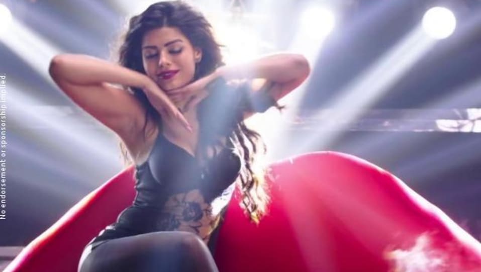 Sonali Raut Celebrity Style In Lipstick Laga Ke Great Grand Masti 2016 From Lipstick Laga Ke Charmboard
