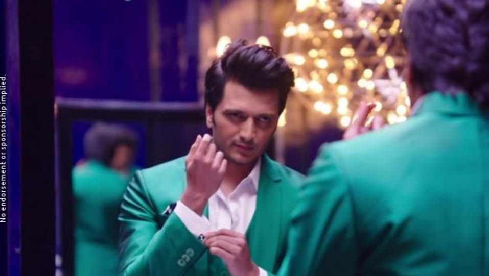 Riteish Deshmukh Celebrity Style In Lipstick Laga Ke Great Grand Masti 2016 From Lipstick Laga Ke Charmboard His friends amar (riteish deshmukh) and meet (vivek oberoi). formalshirts