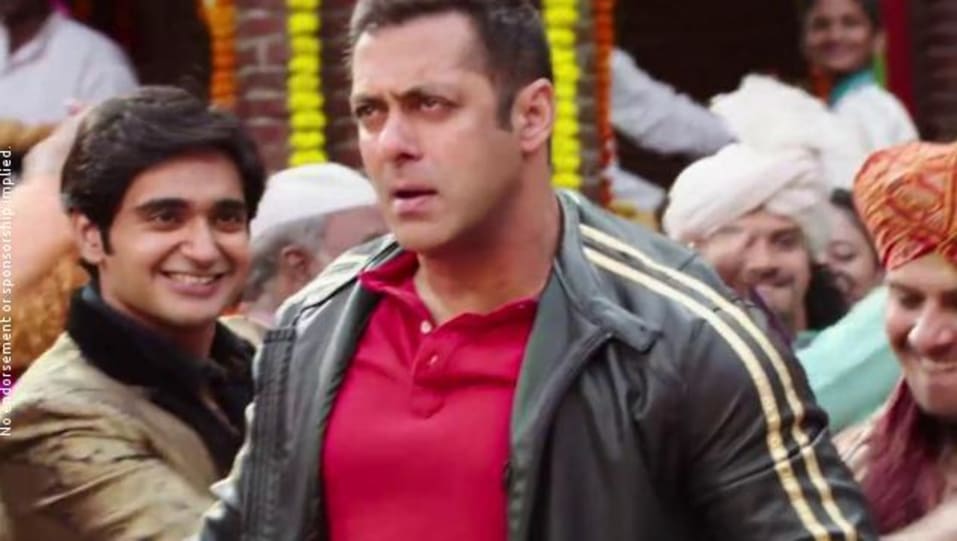 Salman Khan In Blue Jeans Outfit Celebrity Clothing Charmboard Seamlessly piche tu pada hai definitely dheeth bada hai khud ko tu samjhe cool bada hai par fool bada hai. tees