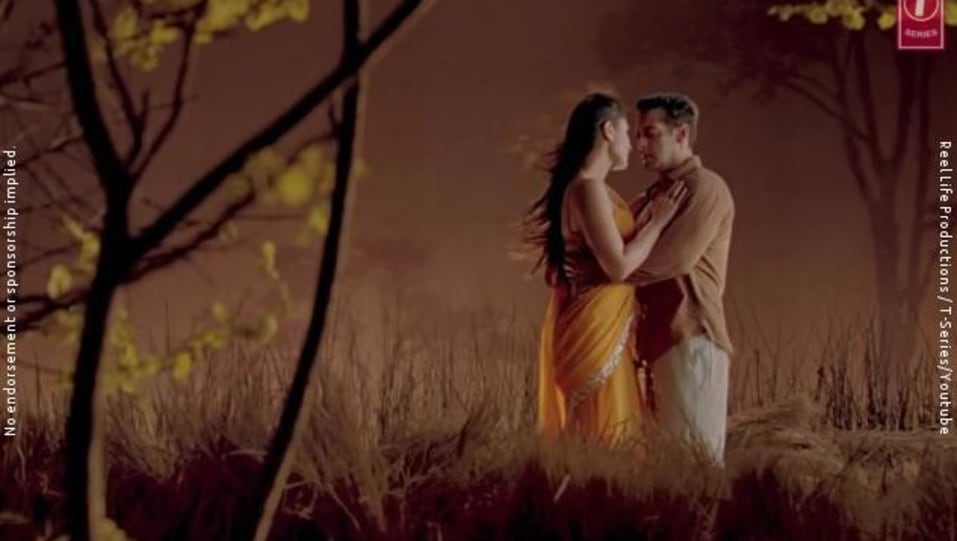 Salman Khan Celebrity Style In Teri Meri Prem Kahani Bodyguard 2011 From Teri Meri Prem Kahani Charmboard