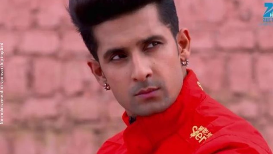 Ravi Dubey in Red Jacket Outfit - Celebrity Clothing | Charmboard