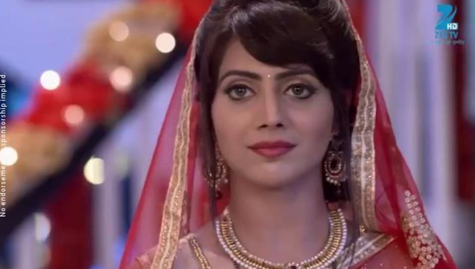 Ojaswi Oberoi Celebrity Style In Brahmarakshas Episode 24 2016 From Episode 24 Charmboard Ojaswi oberoi as anokhi anokhi is the toungest sister and she just like to do danceing is her favorte thing. saree