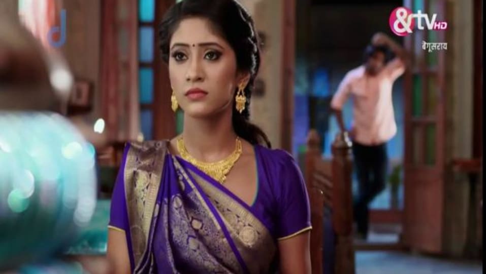 Shivangi Joshi Celebrity Style In Begusarai Episode 60 2015 From Episode 60 Charmboard Shivangi joshi makeup naira jewellery design naira in indian outfits latest saree trends in indian market naira. saree