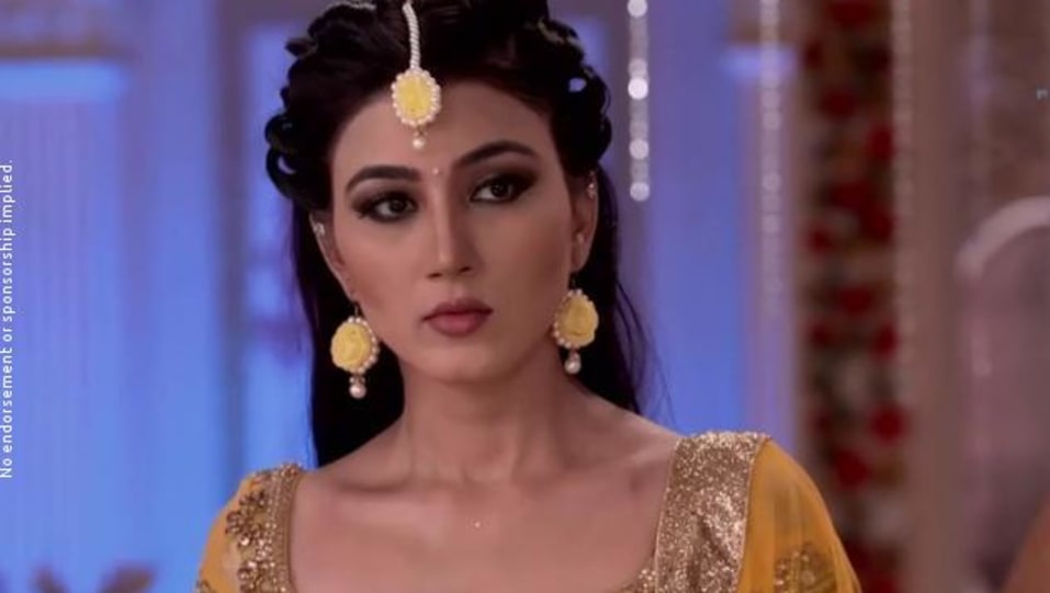 Nikunj Malik Celebrity Style In Brahmarakshas Episode 31 2016 From Episode 31 Charmboard 25 year old nikunj malik from faridabad is an established accessory designer. lehengacholi