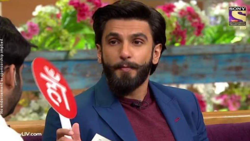 Ranveer Singh In Grey Blazer Outfit Celebrity Clothing Charmboard Watch hilarious moments from the kapil sharma show as ranveer singh and vaani kapoor come for promoting their film. tees