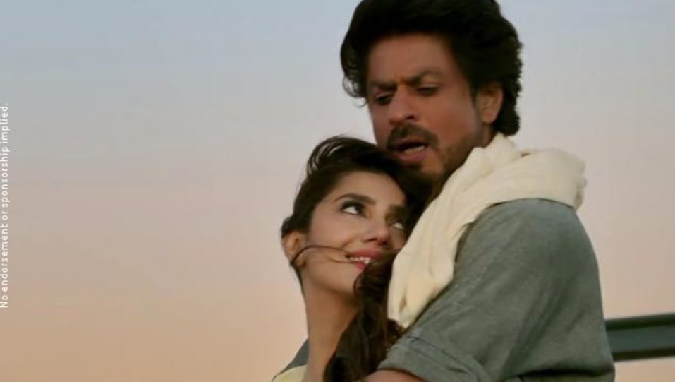 Shah Rukh Khan Celebrity Style In Zaalima Raees 2017 From Zaalima Charmboard Take a look at his splendid and chic outfit. kurta