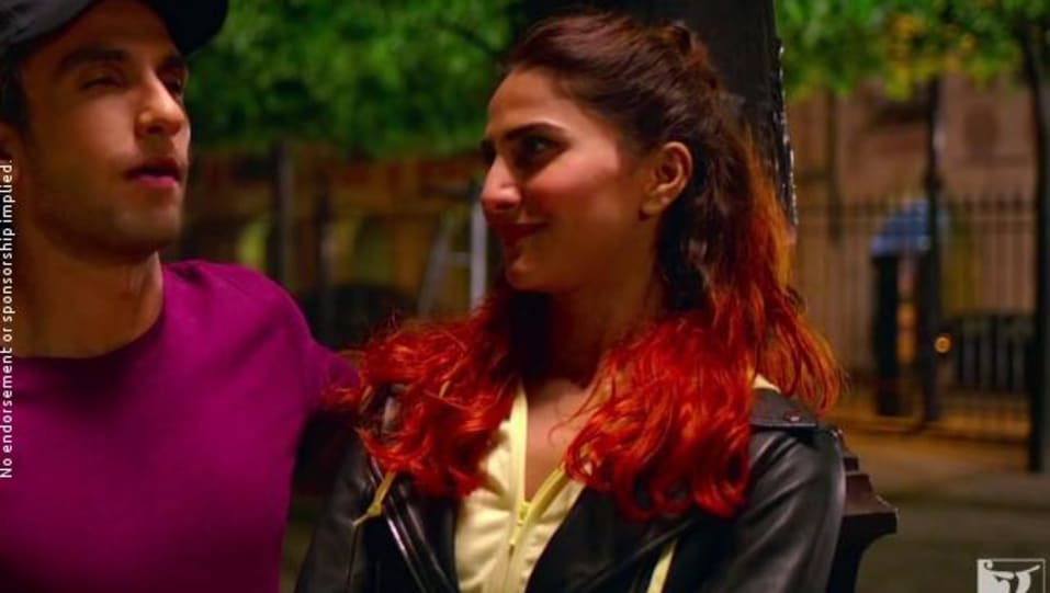 Vaani Kapoor In Blue Jeans Outfit Celebrity Clothing Charmboard The beautiful vaani kapoor recently met with pinkvilla and revealed to us everything that's in her bag. charmboard