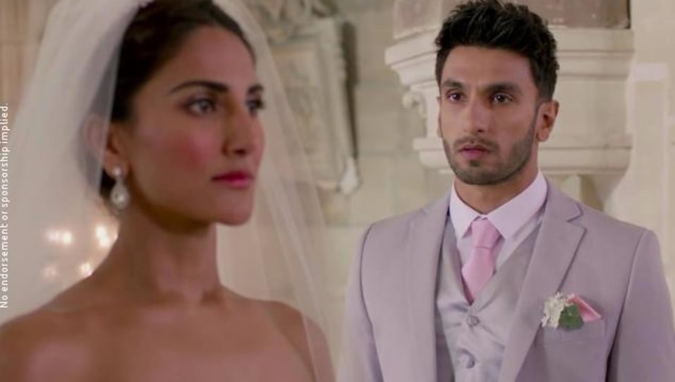 Celebrity Hairstyle Of Ranveer Singh From Je T Aime Befikre 2016 Charmboard Ranveer singh hairstyle ranveer singh beard bollywood hairstyles hairstyles for gowns mens hairstyles with beard beard styles for men hair actor ranveer singh, who is shooting for befikre in paris, has taken time out of his busy schedule and flown down for the award ceremony in spain. formalshirts