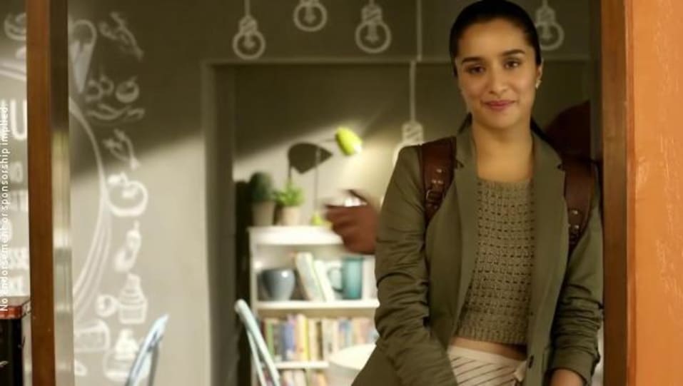 Shraddha Kapoor Celebrity Style In Kaara Fankaara Ok Jaanu 2017 From Kaara Fankaara Charmboard The original starred dulquer salmaan and nithya menen as the leads, and the hindi remake has aditya roy kapur and shraddha kapoor playing their respective parts. tops