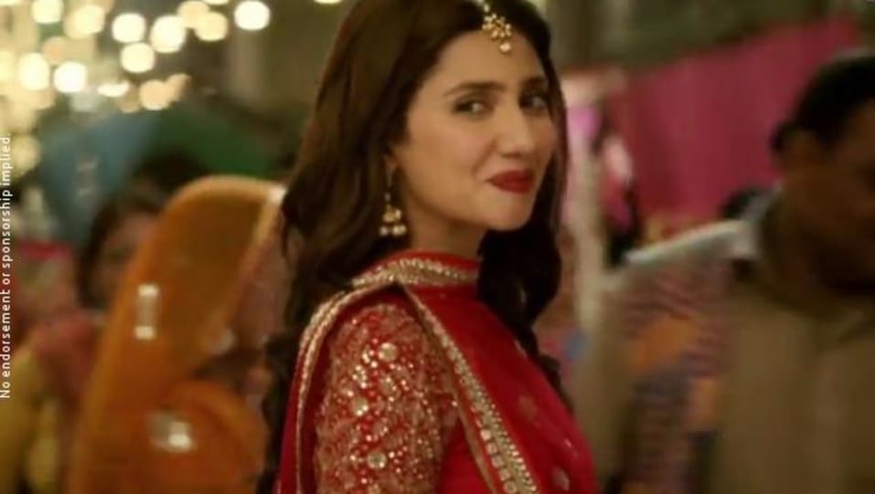 Mahira Khan Celebrity Style In Udi Udi Jaye Raees 2017 From Udi Udi Jaye Charmboard Oct 27, 2017, 11:02 ist224 views. lehengacholi