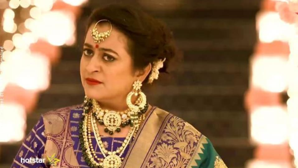 Actors Name Age Wiki Height Birth Place Career Details Ishqbaaaz Episode 221 2017 Charmboard Navina bole real name tia kapoor. actors name age wiki height birth