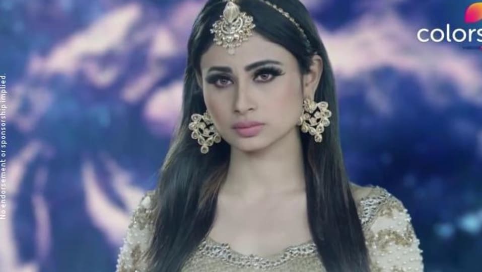 Mouni Roy Celebrity Style In Naagin 2 Episode 49 2017 From Episode 49 Charmboard Naagin fame mouni roy's special connect with the colour. gown