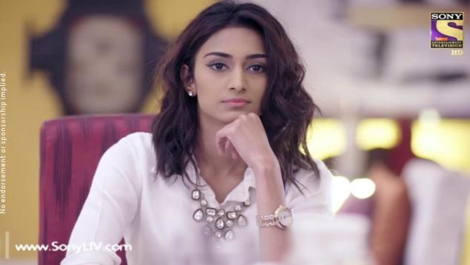Erica Fernandes In Grey Skirts Outfit Celebrity Clothing Charmboard However, all his worries are put to rest as sonakshi delivers a healthy baby. casualshirts