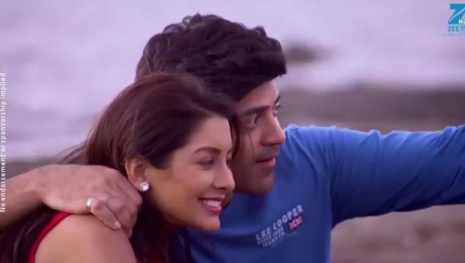 Simran Khanna Celebrity Style In Sanyukt Episode 150 2017 From Episode 150 Charmboard Simran khanna has 152 books on goodreads, and is currently reading the oath of the vayuputras by amish tripathi, the secret of the nagas by amish tripath. charmboard