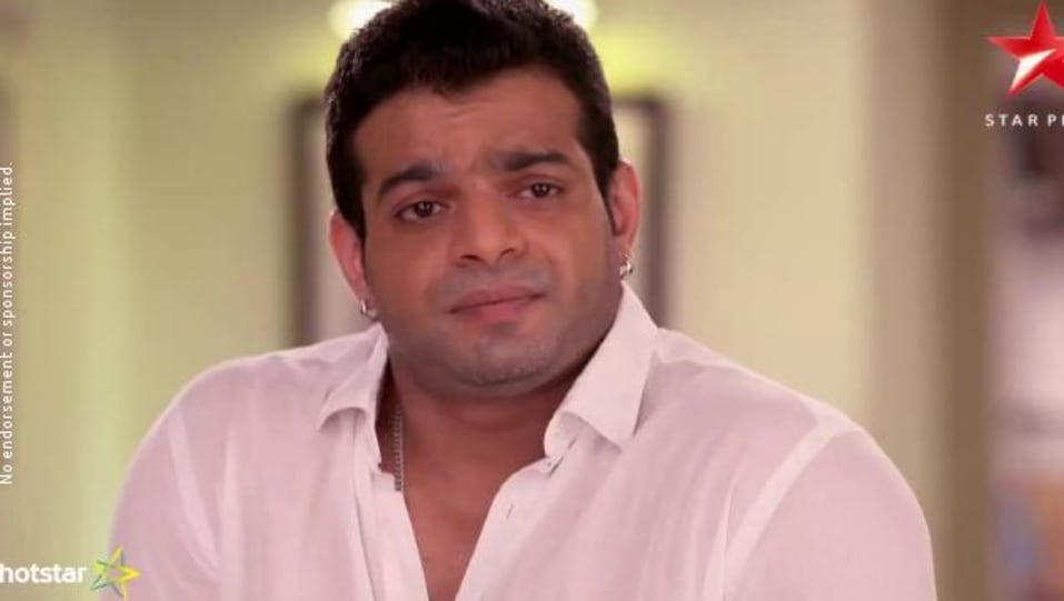 Karan Patel Celebrity Style In Ye Hai Mohabbatein Episode 1117 2017 From Episode 1117 Charmboard Karan patel became a household name for his role of raman. casualshirts