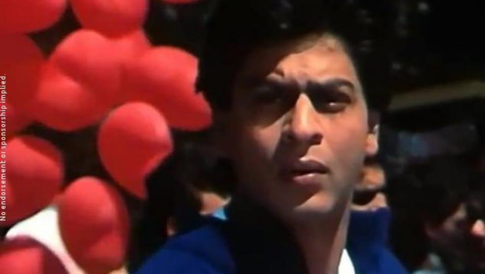 Shah Rukh Khan Celebrity Style In Saajanji Ghar Aaye Kuch Kuch Hota Hai 1998 From Saajanji Ghar Aaye Charmboard It stars juhi chawla and rishi kapoor in pivotal roles. tees